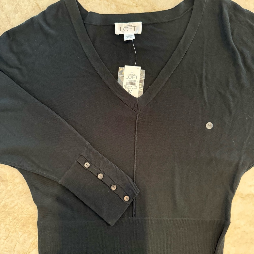 Ann Taylor LOFT Black Long Sleeve V-Neck Top - Picture 8 of 11